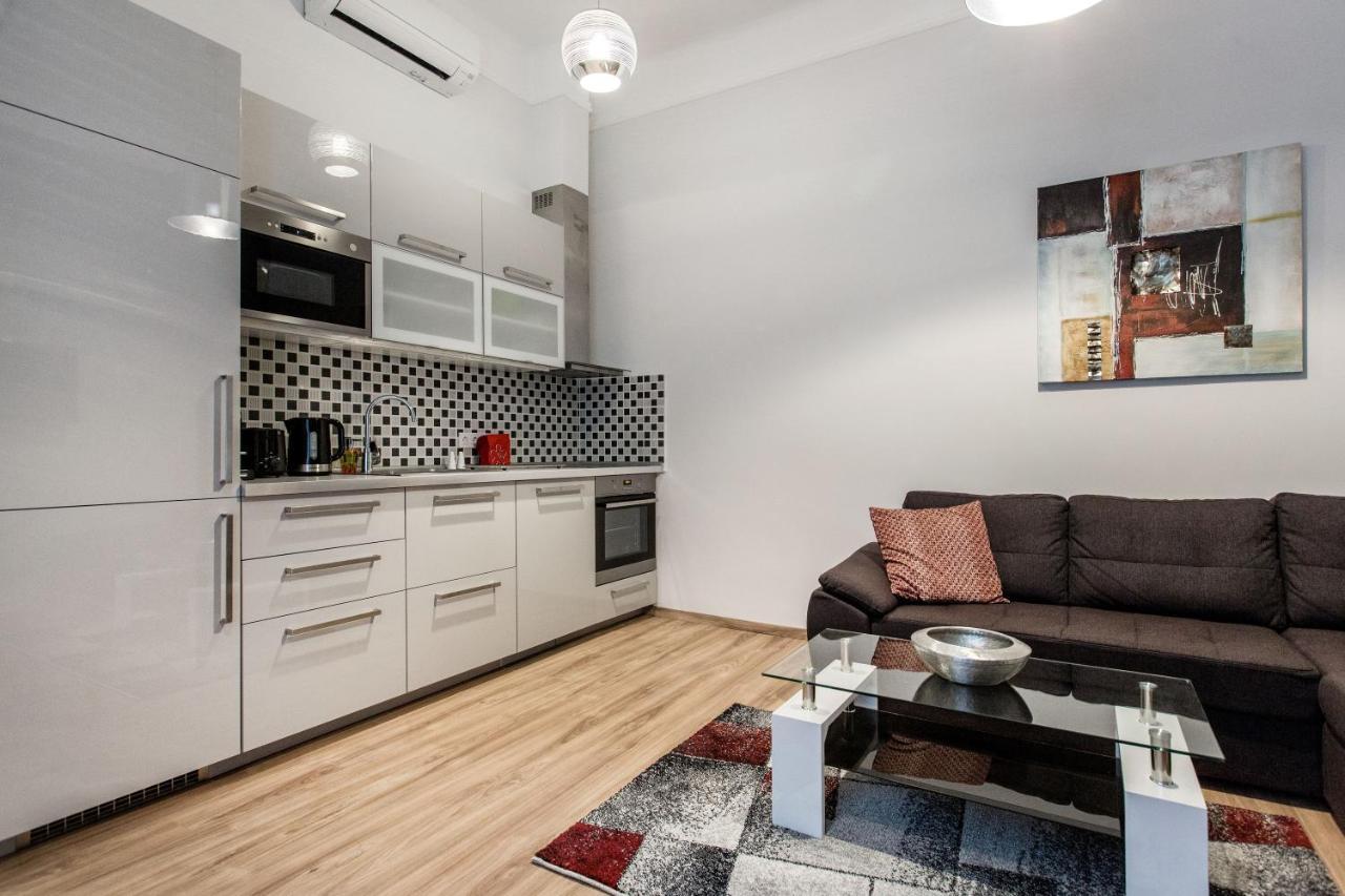 Quiet Nest In The Bustling Centre Of בודפשט מראה חיצוני תמונה