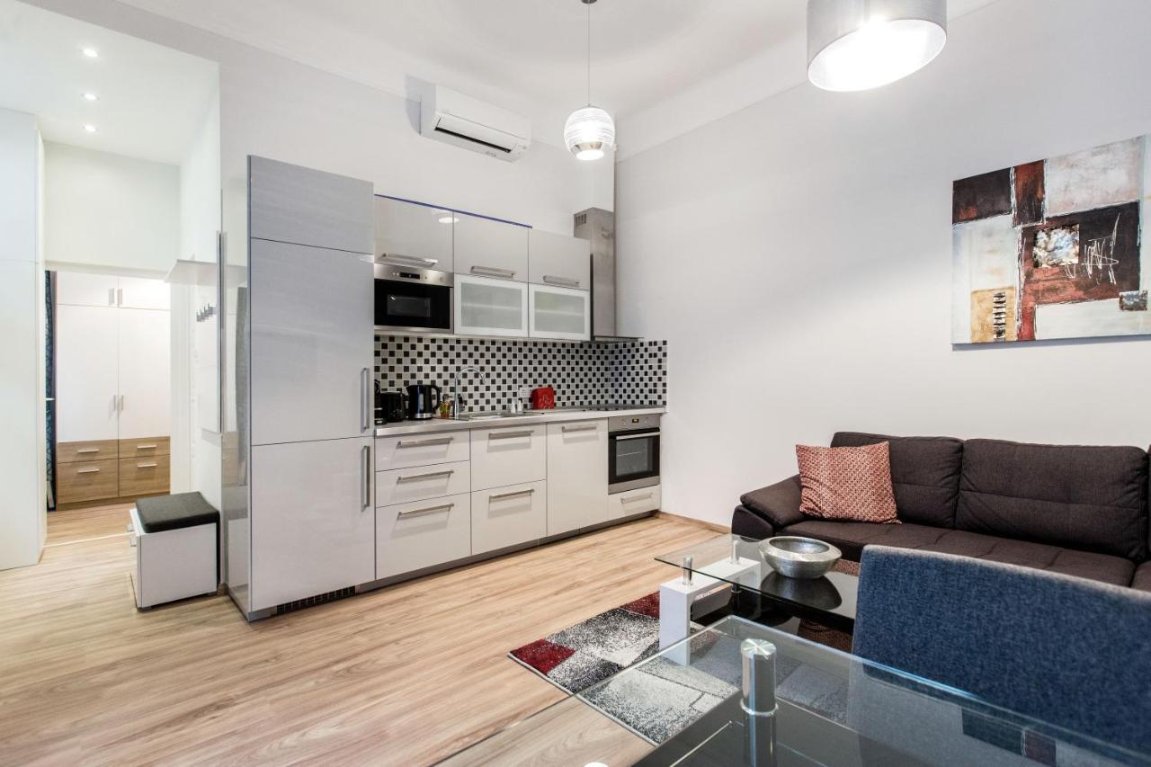 Quiet Nest In The Bustling Centre Of בודפשט מראה חיצוני תמונה
